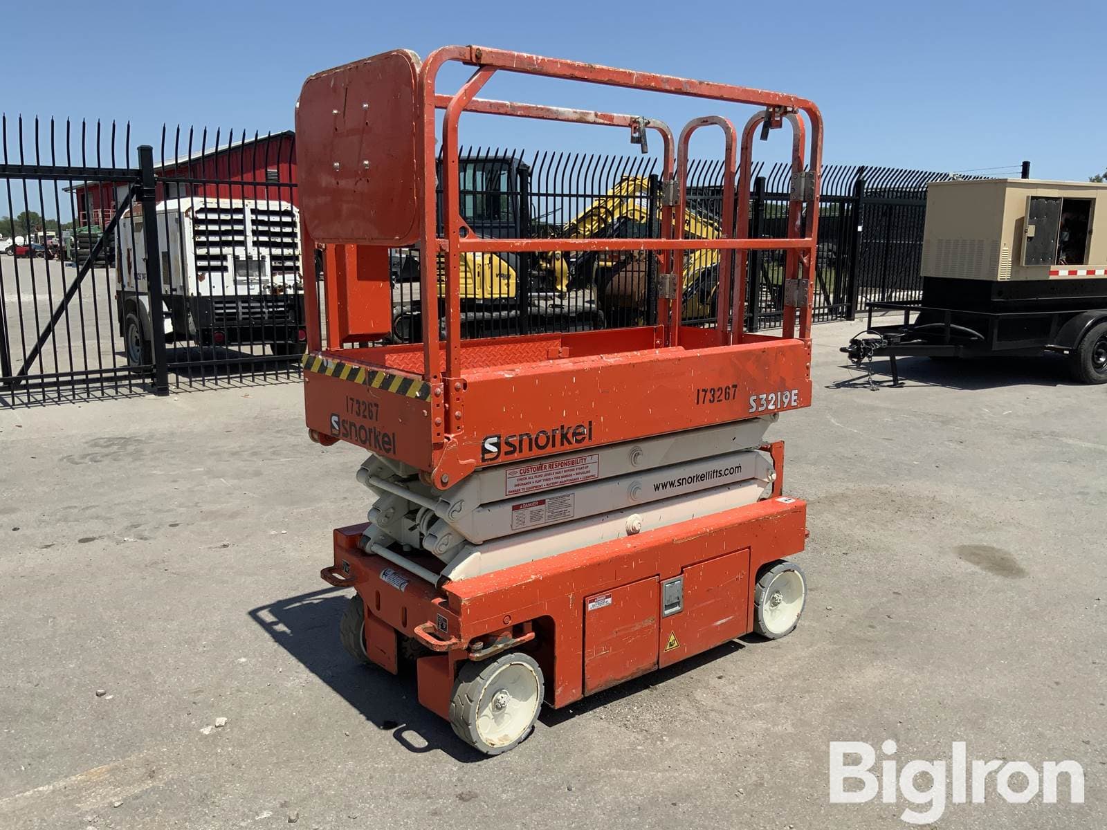 2018 Snorkel S3219E ANSI Electric Self-Propelled Scissor Lift For Sale ...