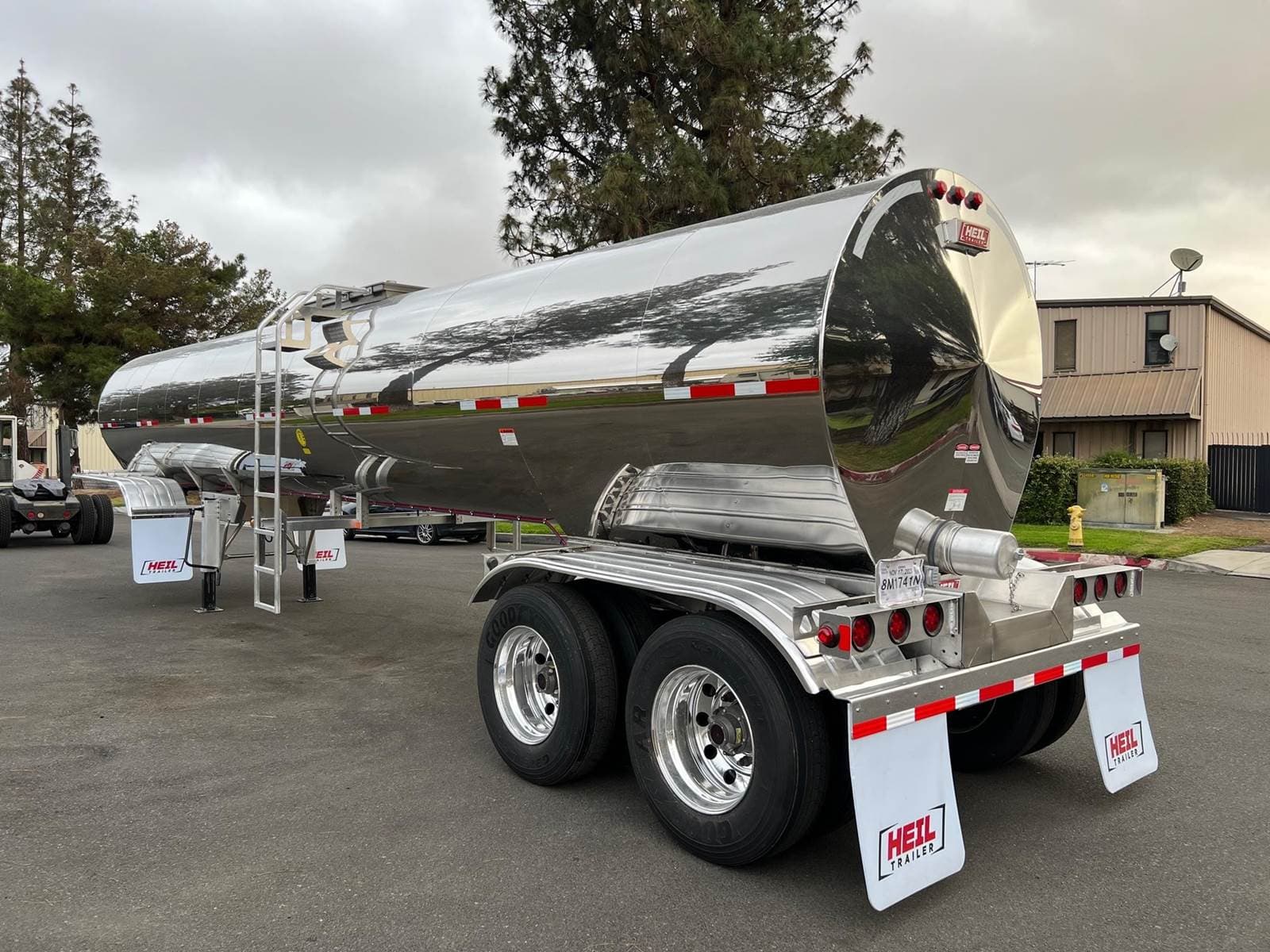 2027 Heil 3A SANITARY MILK TANK Food Grade Tanker Trailer For Sale ...