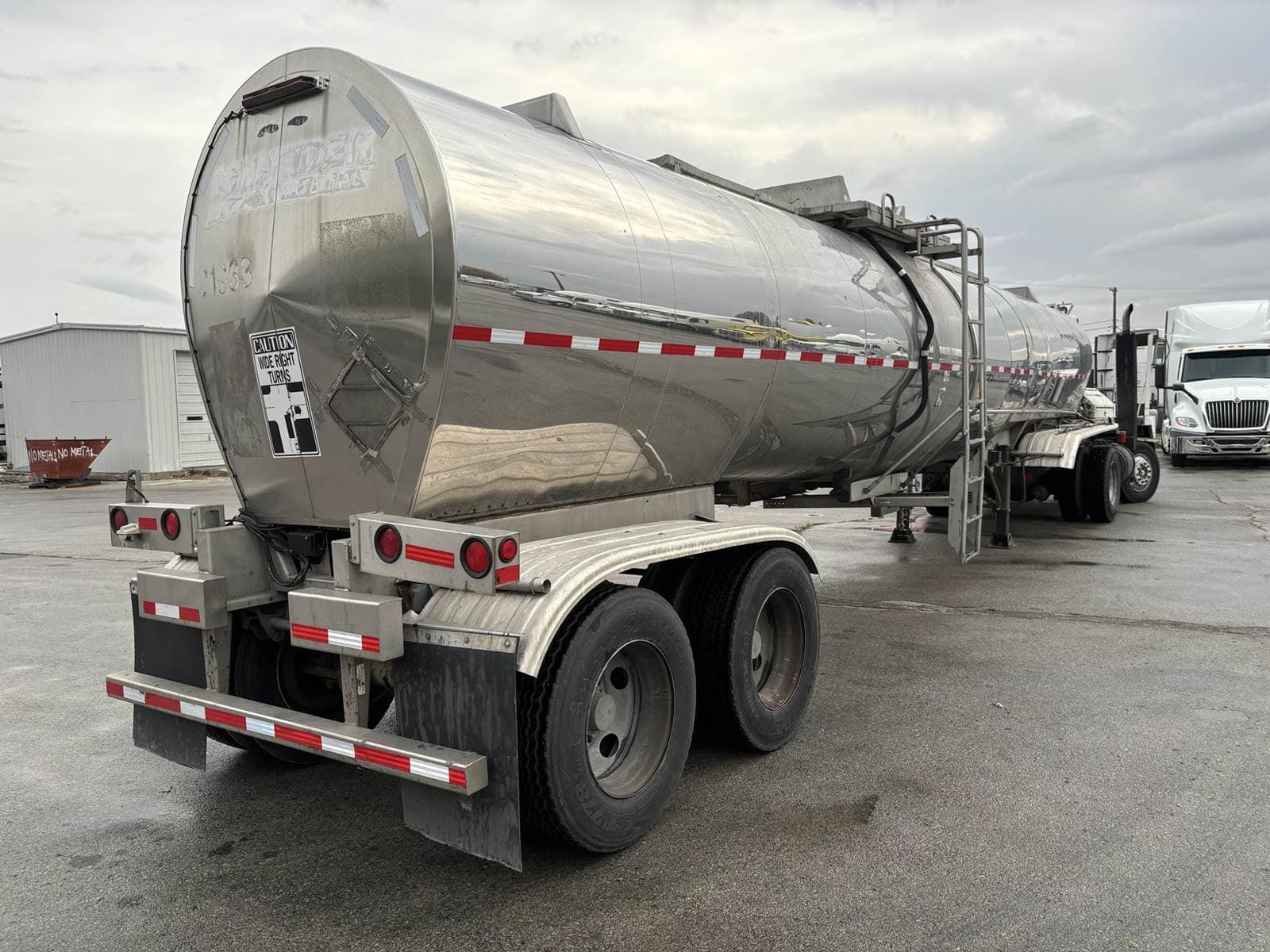 Brenner 1999 BRENNER 6500 GAL DOT 407 Chemical / Acid Tank Trailer For ...