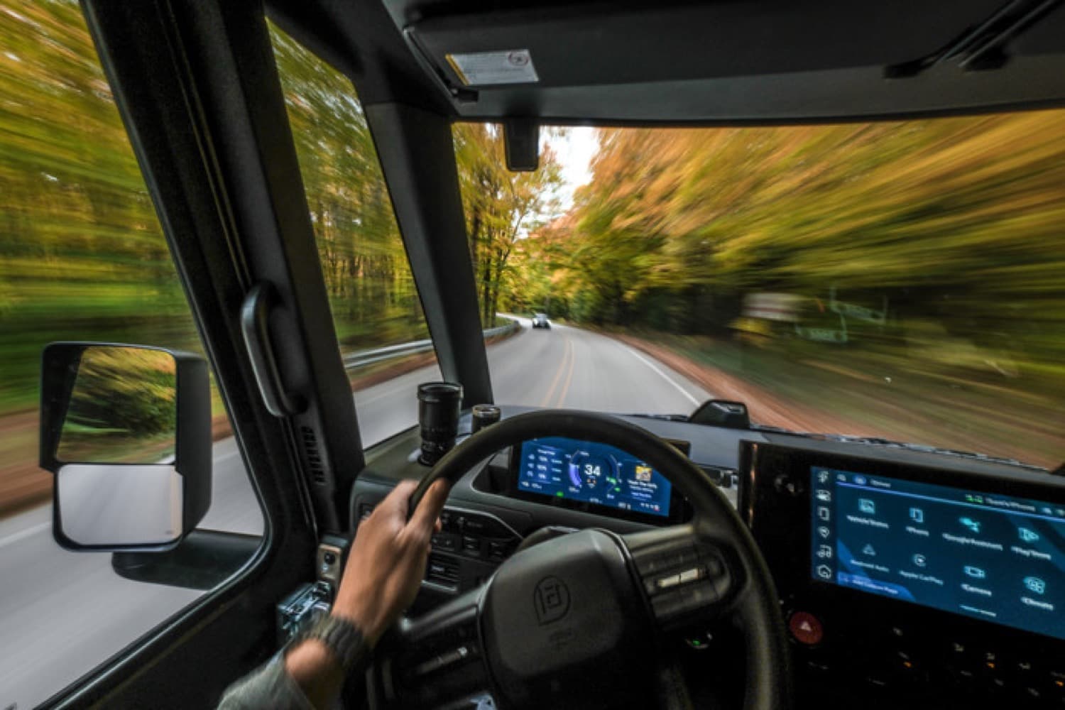 Grounded G2 Electric Camper Van Is Based On BrightDrop Zevo