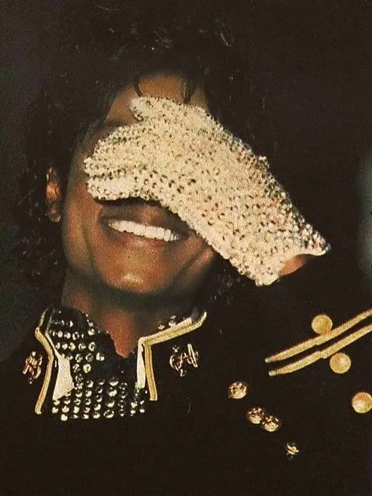 Pin by Vanessa Hamilton on MICHAEL | Michael jackson smile, Michael ...