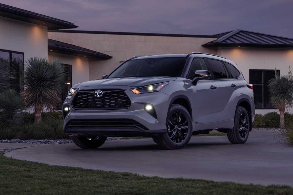 New & Used 2025 Toyota Highlander for Sale near 61108 - CarGurus