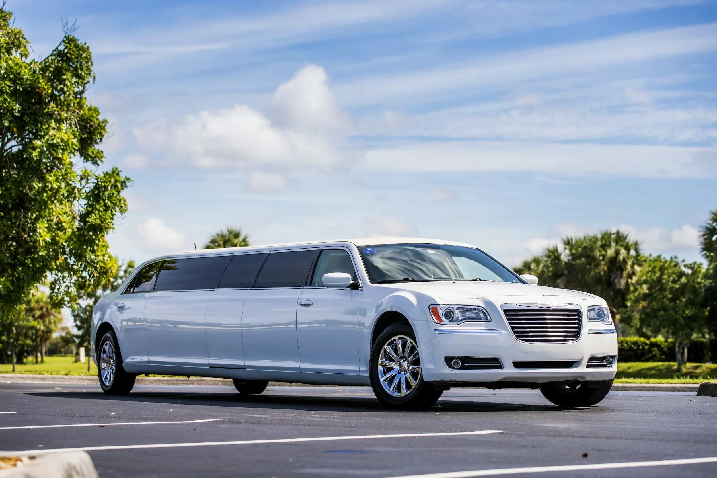 Chrysler 300 Stretch Limo 11 Passenger Chrysler 300 Limousine– NY