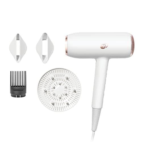 13 Best Hair Dryers For Fine Hair, Expert-Approved (2025)