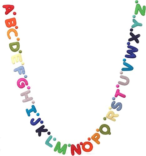 Guirlande de lettres en feutre Crate and Kids
