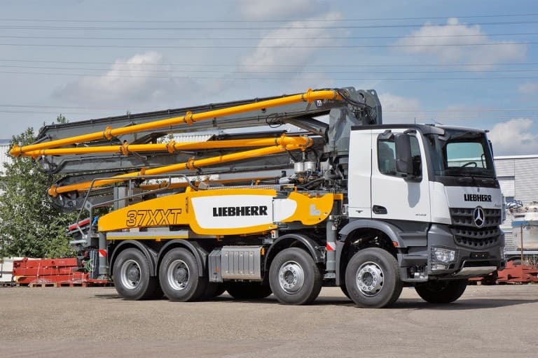Liebherr Canada 37 Z4 XXT Concrete Pump Trucks | Heavy Equipment Guide