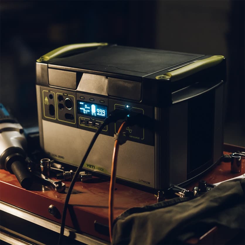 Goal Zero Yeti 1500X Portable Solar Generator Kit with Boulder 200 ...