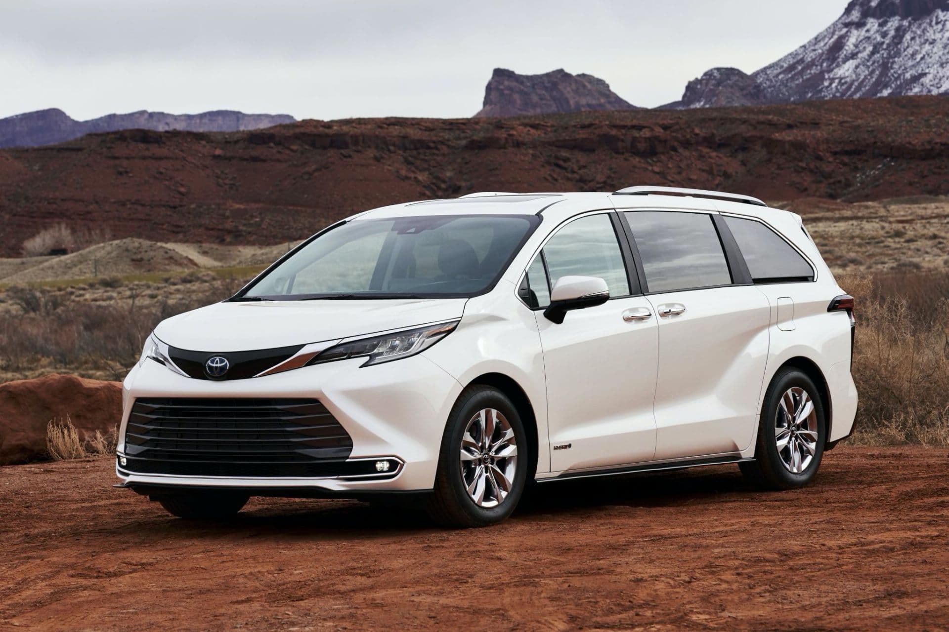 2021 Toyota Sienna Unveiled as Bold New Hybrid Minivan With Available ...