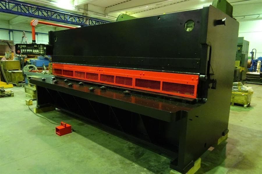 AMADA 4060 x 20 mm - Shears, Hydraulic, Guillotine | Machine Hub