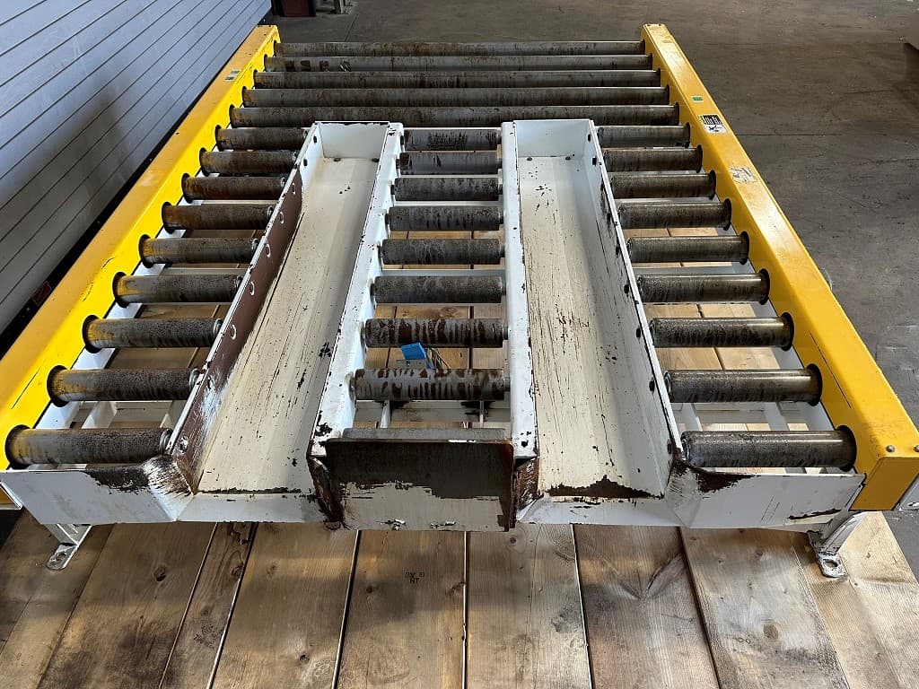 HYTROL 56" X 7' CHAIN DRIVEN BULK PALLET ROLLER CONVEYOR | Used