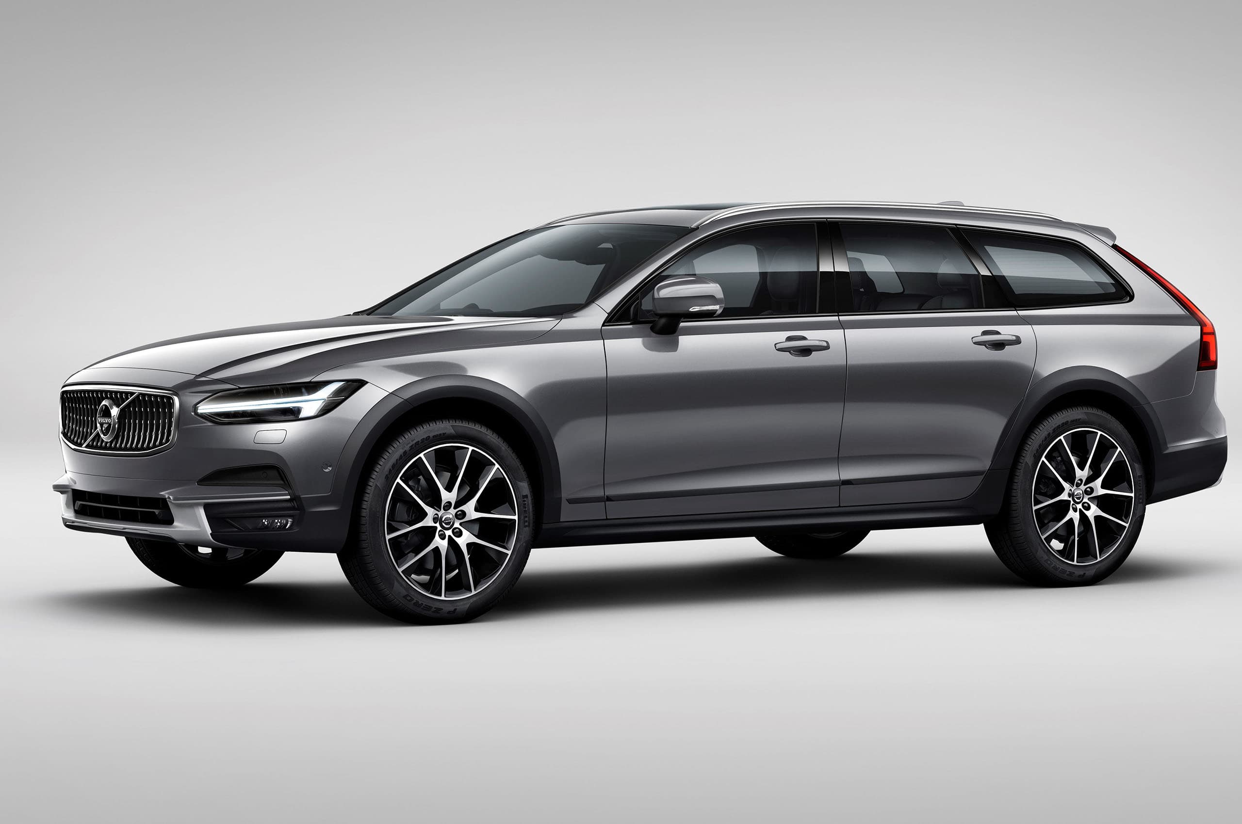 Volvo V90 Cross Country revealed in Sweden | Autocar
