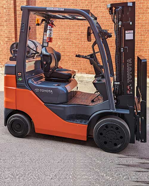 Forklift Toyota LPG 8FGCU25 5000 lb » Forklift Plus