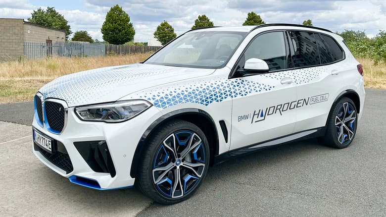 2023 BMW iX5 Hydrogen First Drive: It's An EV From A Parallel Universe